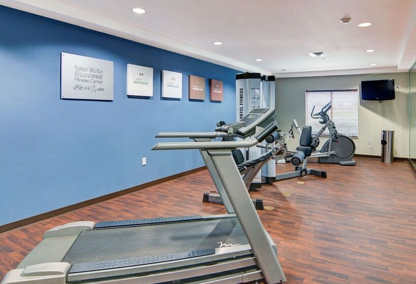 Отель Quality Suites Near Cedar Creek Lake