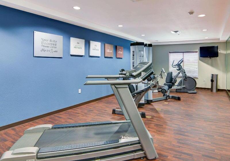 Отель Quality Suites Near Cedar Creek Lake