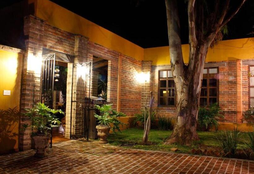 Отель Quinta San Carlos