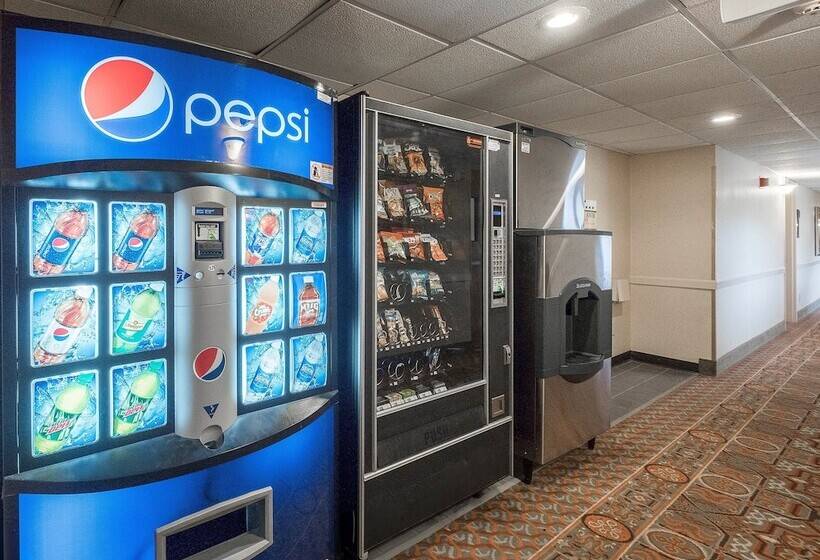 فندق Red Roof Inn & Suites Mt Holly  Mcguire Afb