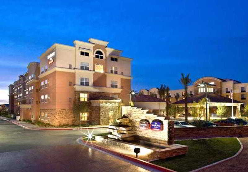 בית מלון כפרי Residence Inn Phoenix Glendale Sports & Entertainment District