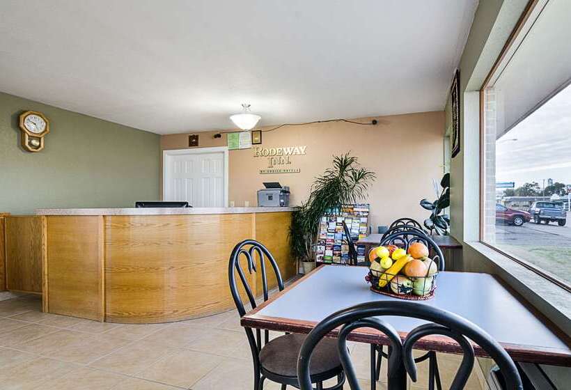 فندق Rodeway Inn