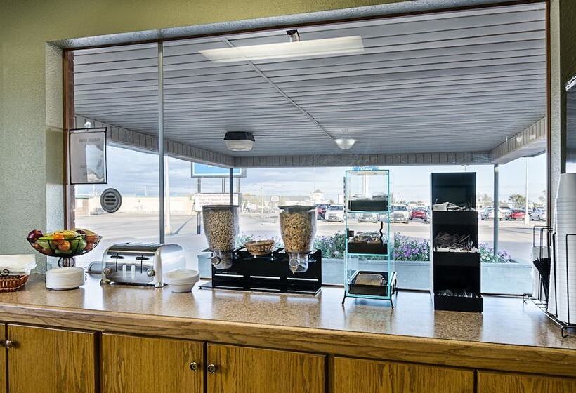 فندق Rodeway Inn