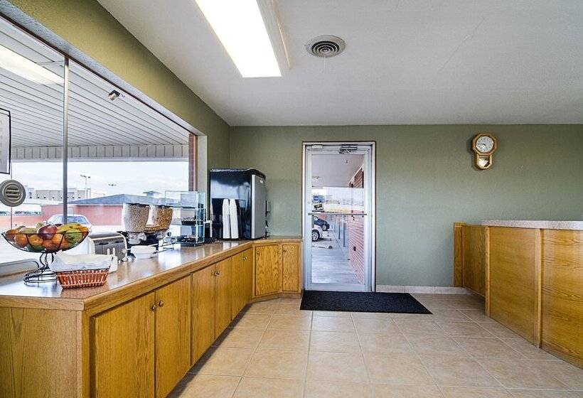 فندق Rodeway Inn