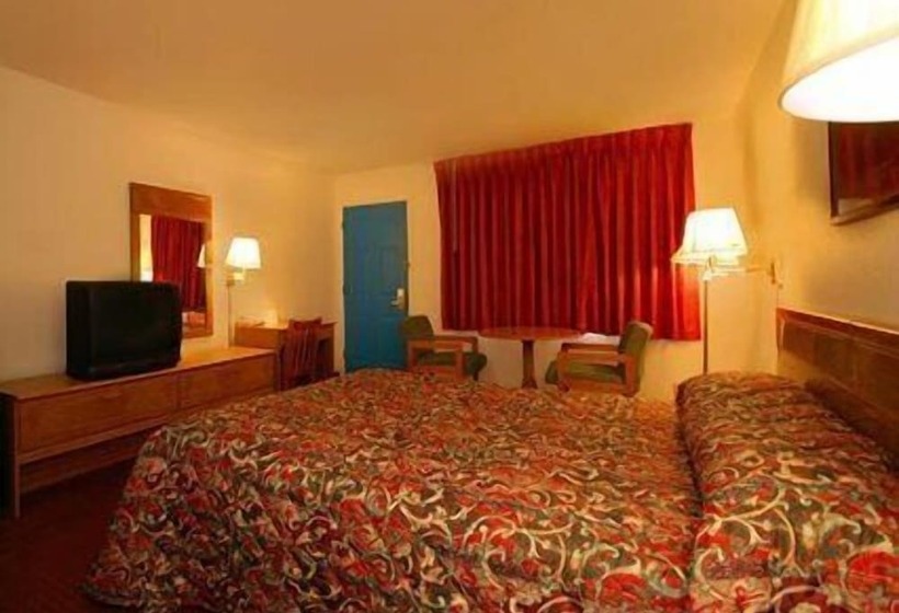 فندق Rodeway Inn