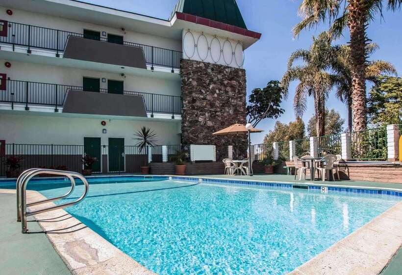 فندق Rodeway Inn Oceanside Marina