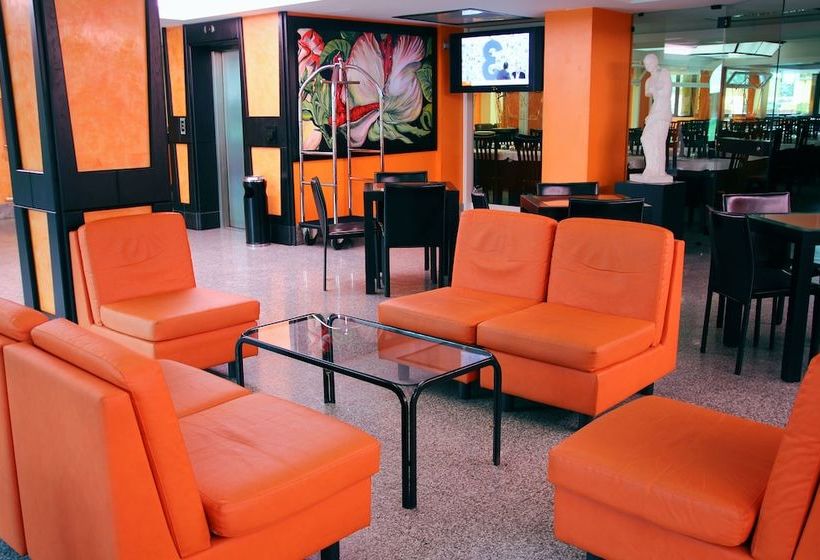 Отель Royal Palace