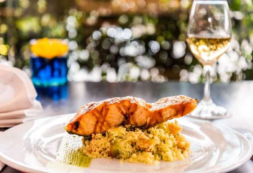 Отель Shg Bogota 100 Design