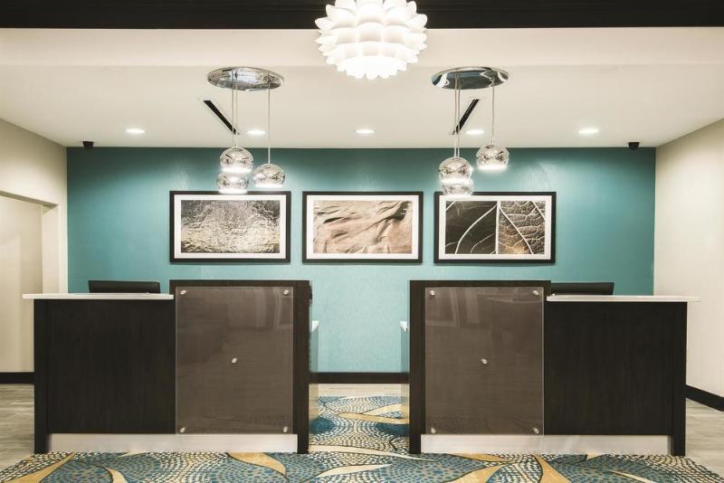 酒店 Sleep Inn & Suites Near Palmetto State Park