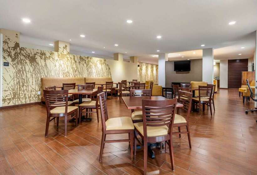 酒店 Sleep Inn & Suites Grand Forks Near Alerus Center