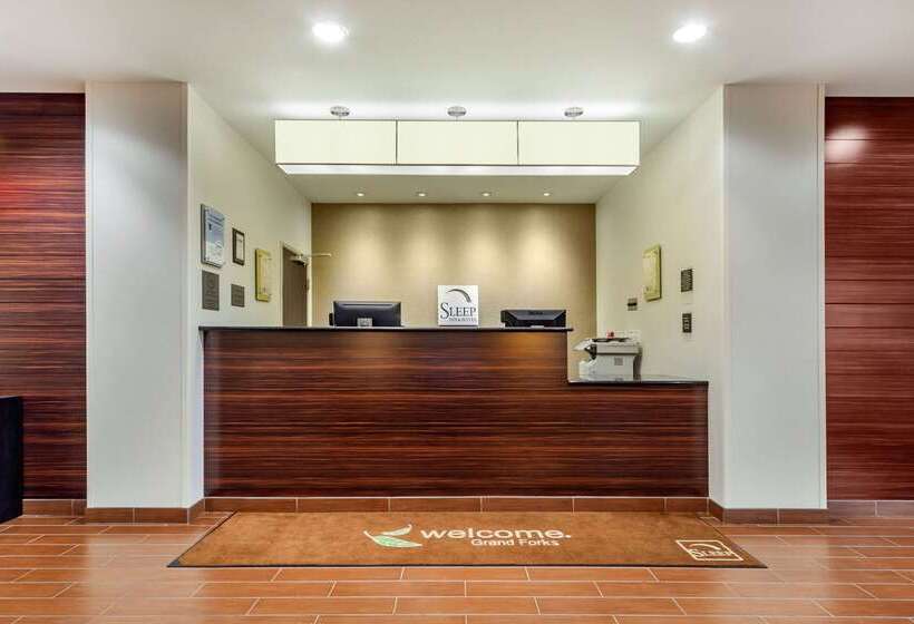 酒店 Sleep Inn & Suites Grand Forks Near Alerus Center