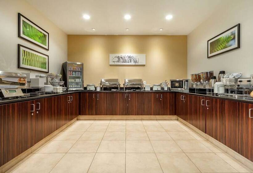 酒店 Sleep Inn & Suites Grand Forks Near Alerus Center