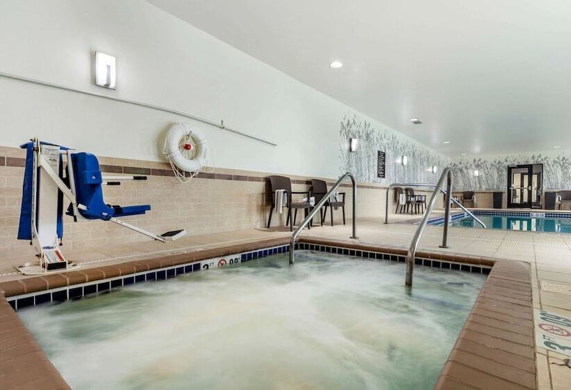 酒店 Sleep Inn & Suites Grand Forks Near Alerus Center