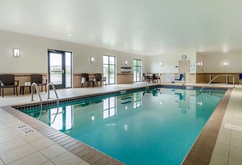 酒店 Sleep Inn & Suites Grand Forks Near Alerus Center