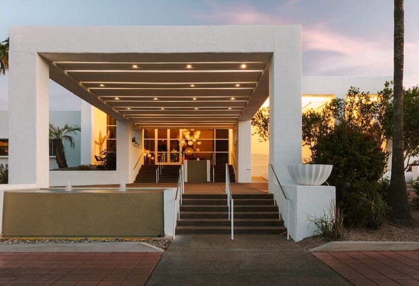 ホテル The Monarch