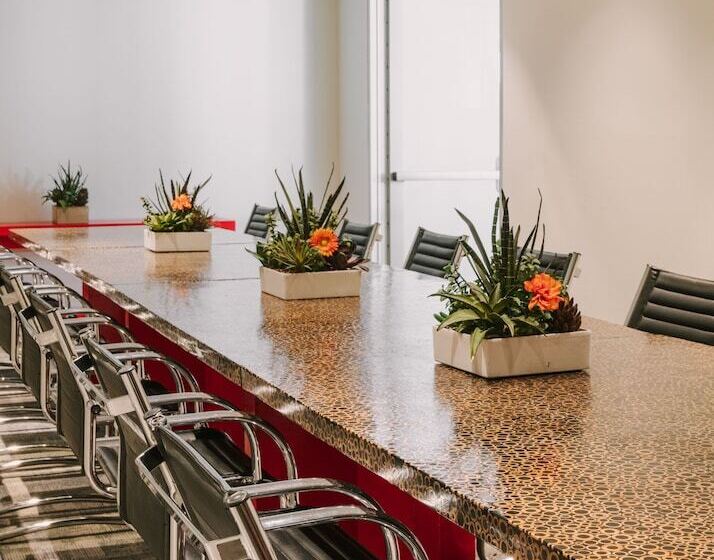 ホテル The Monarch