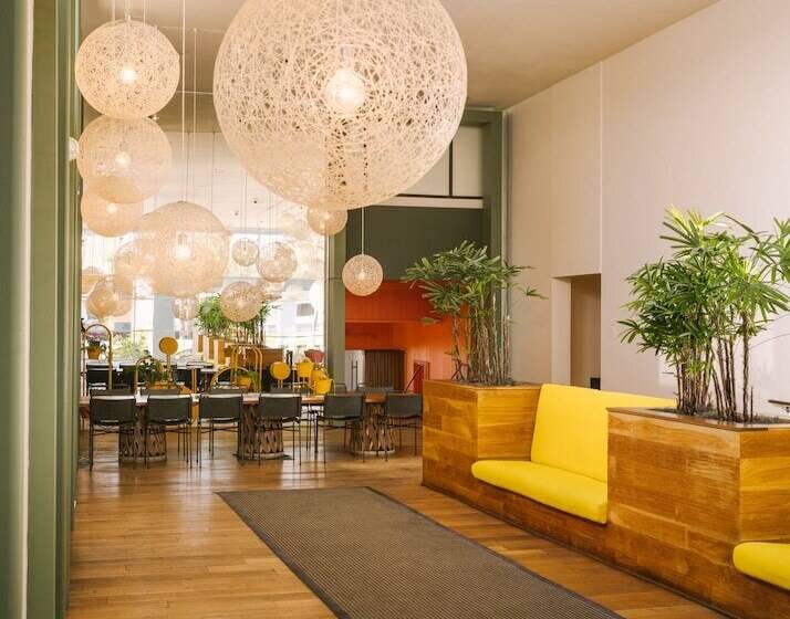 ホテル The Monarch