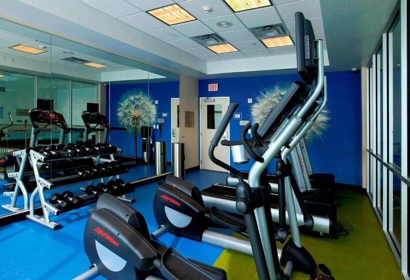 هتل Springhill Suites By Marriott Lake Charles