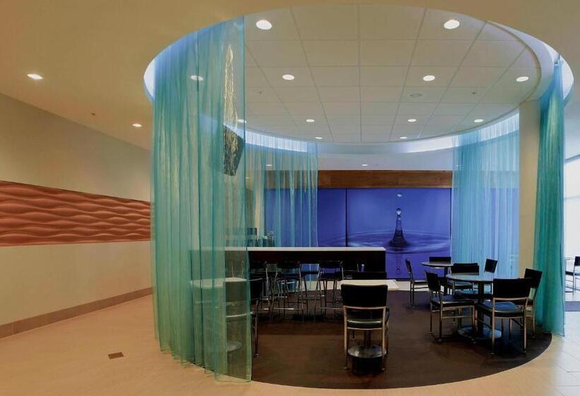 هتل Springhill Suites By Marriott Lake Charles