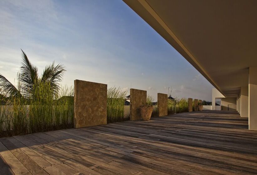 Sun Island Hotel & Spa Kuta