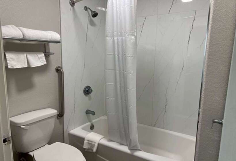 فندق Super 8 By Wyndham Baytown/mont Belvieu