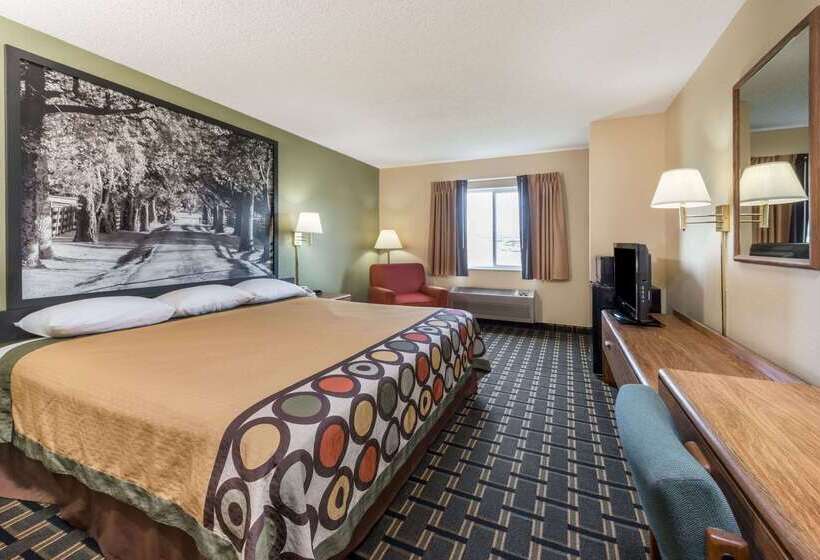 فندق Super 8 By Wyndham Greenville