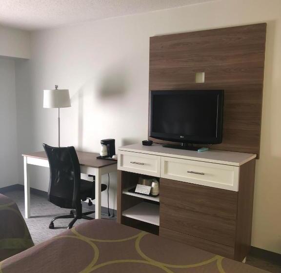 فندق Super 8 By Wyndham Manchester Airport