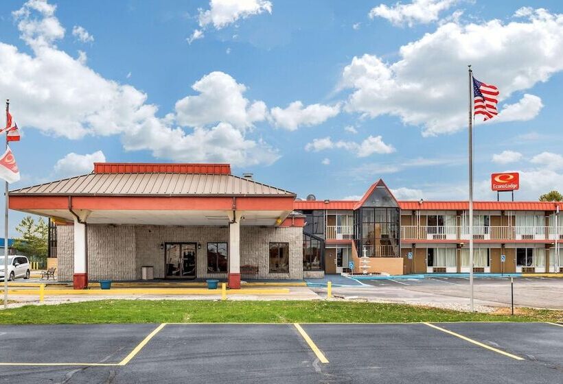 فندق Super 8 By Wyndham Perrysburg Toledo