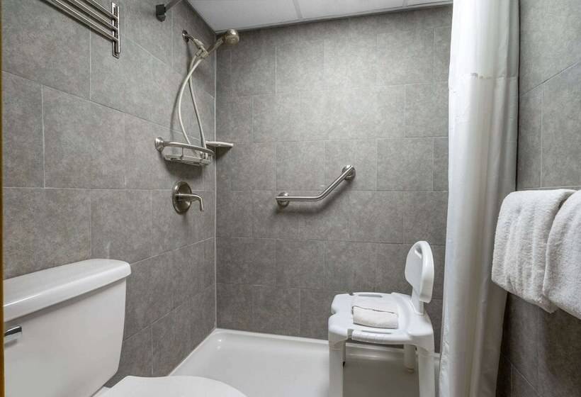 فندق Super 8 By Wyndham Perrysburg Toledo