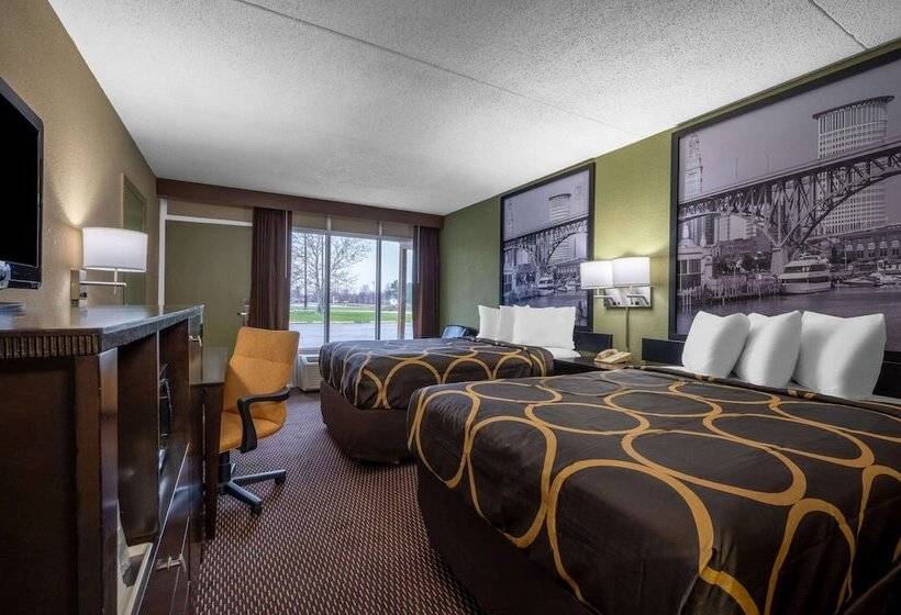 فندق Super 8 By Wyndham Perrysburg Toledo