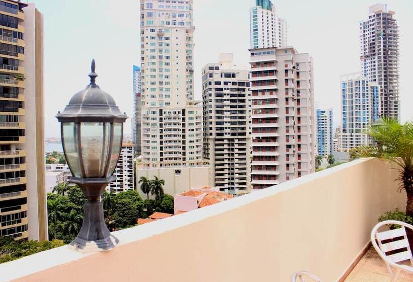 Отель Terranova