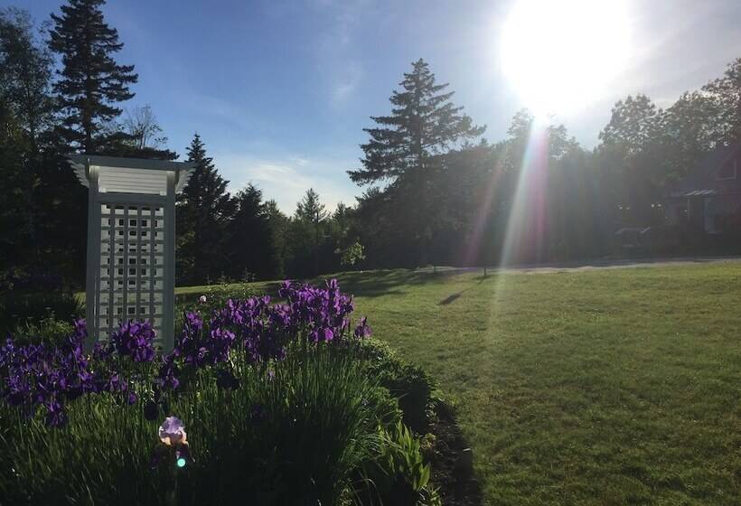 هتل The Vermont Inn