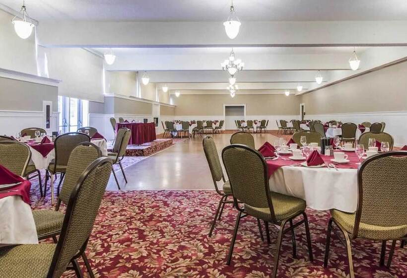 酒店 Travelodge By Wyndham Troisrivieres