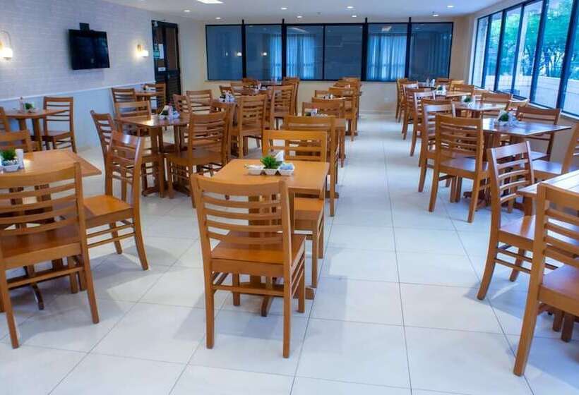 בית מלון כפרי Villa Park