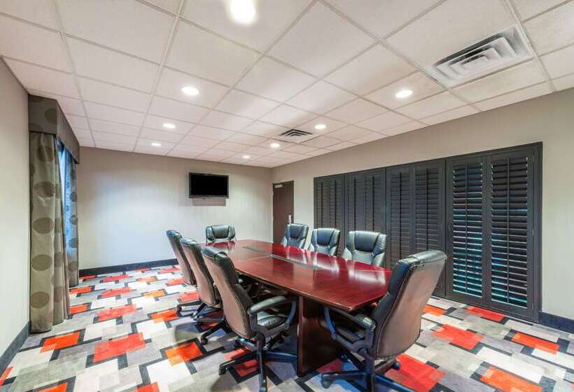 هتل Wingate By Wyndham Lake Charles Casino Area