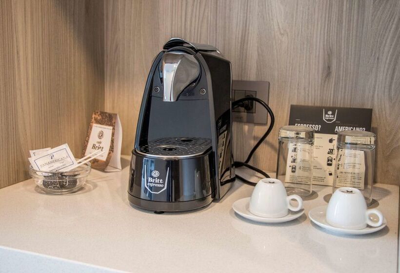 Yachting Hotel Quintero