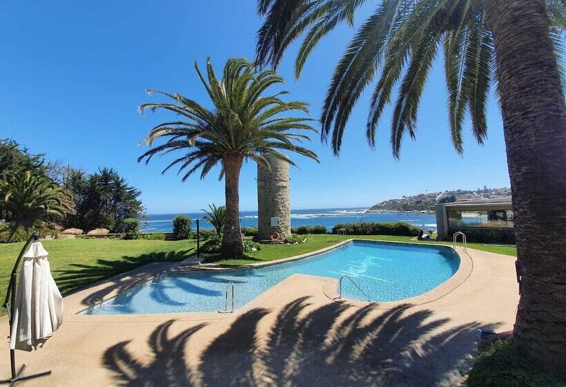 Yachting Hotel Quintero