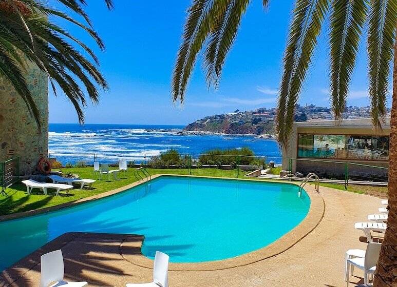 Yachting Hotel Quintero