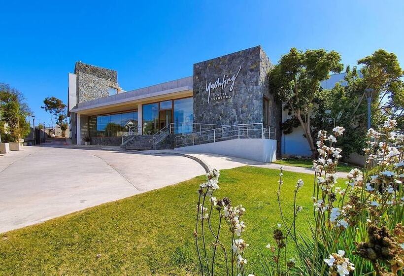 Yachting Hotel Quintero