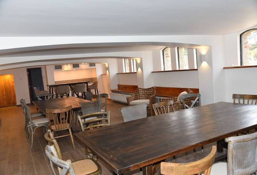 Yachting Hotel Quintero