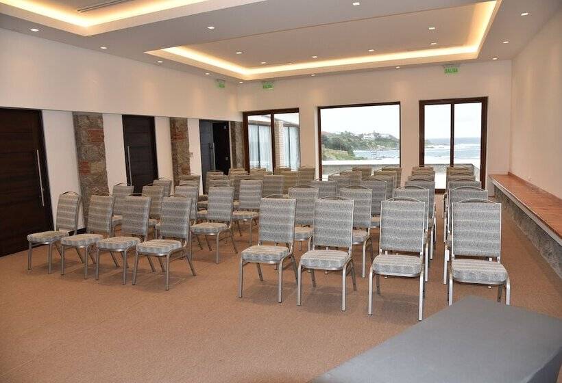 Yachting Hotel Quintero