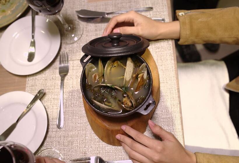 Yachting Hotel Quintero