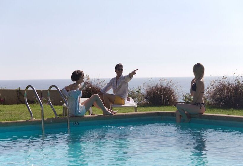 Yachting Hotel Quintero