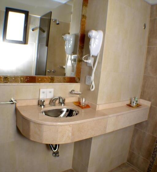 Kube Apartments Express