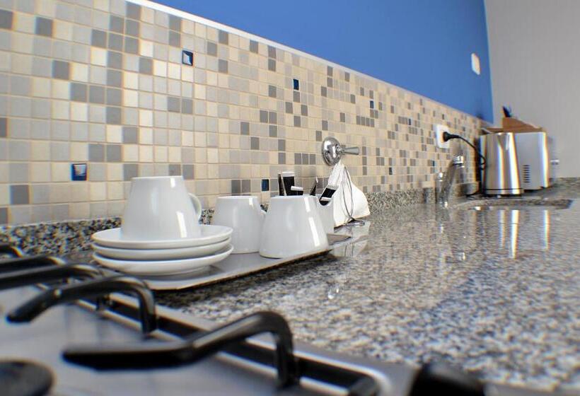 Kube Apartments Express