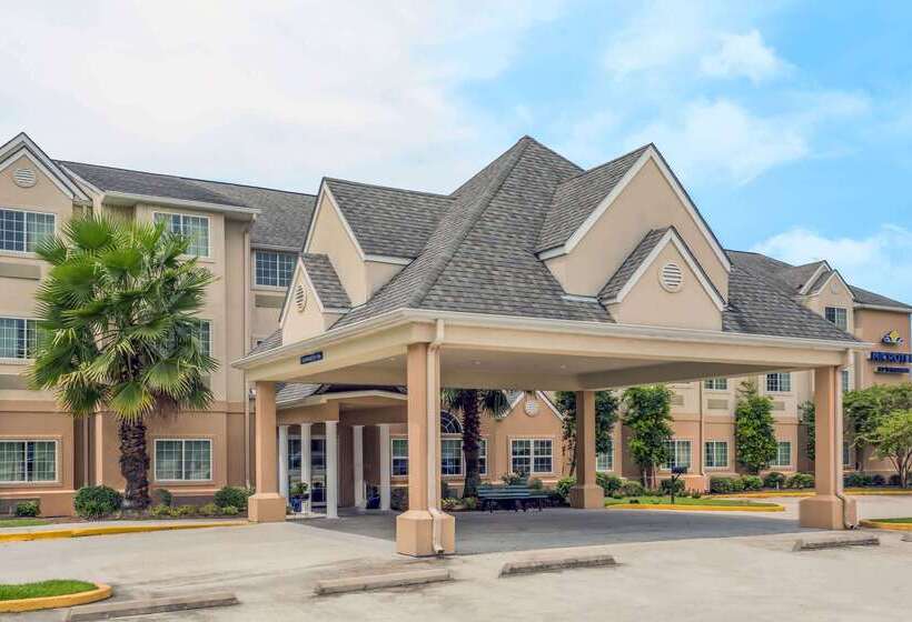 Microtel Inn & Suites By Wyndham Of Houma