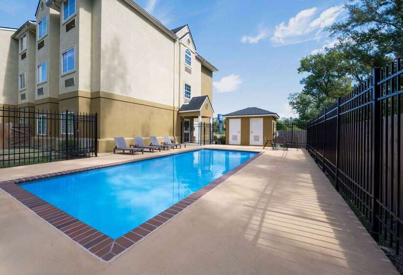 Microtel Inn & Suites By Wyndham Of Houma