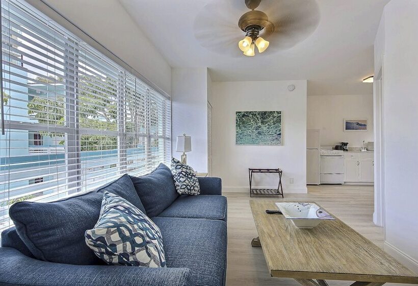 汽车旅馆 Sea Beach Plaza