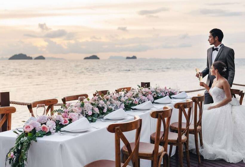 אתר נופש Conrad Koh Samui