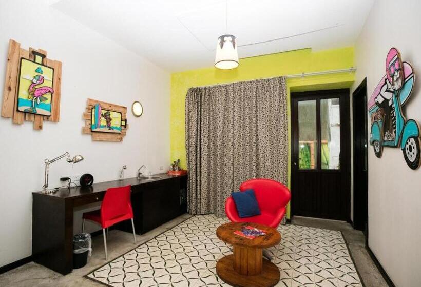 Tantalo Hotel Kitchen Roofbar